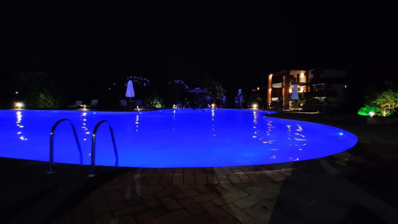 Piscinas Naturais De 프라이아 두 포르테 외부 사진